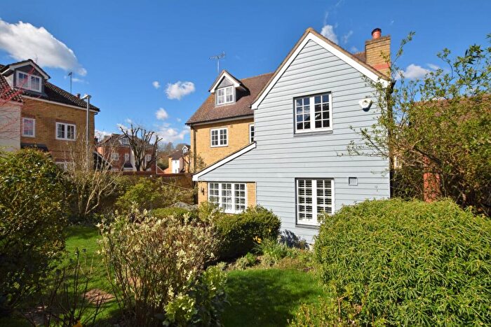5 Bedroom Detached House For Sale In Prower Close, Billericay, CM11