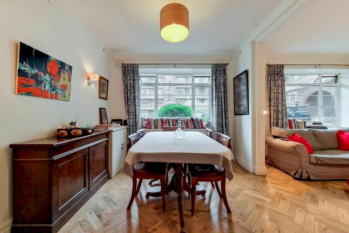 2 Bedroom Flat To Rent In Gliddon Road, West Kensington, London, W14