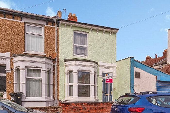 3 Bedroom End Of Terrace House For Sale In Catisfield Road, Southsea, PO4