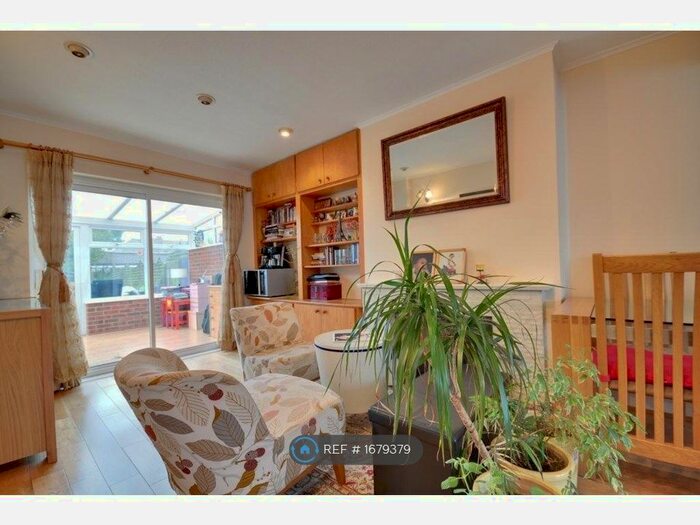 3 Bedroom Terraced House To Rent In Kings Road, Harrow, HA2