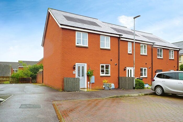 3 Bedroom End Of Terrace House For Sale In Russet Close, Wellington, TA21