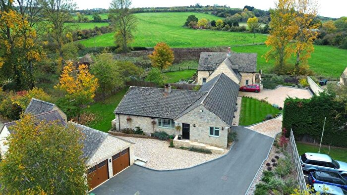 4 Bedroom Detached Bungalow For Sale In Main Street, Long Compton, Shipston-On-Stour, CV36