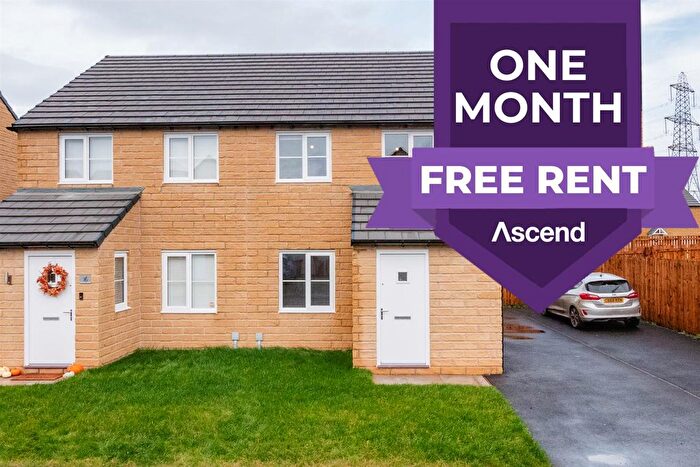 3 Bedroom Semi-Detached House To Rent In Northbeck Grange, Bradford, BD7