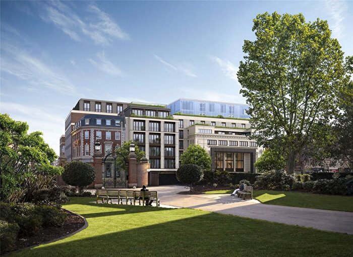 1 Bedroom Flat For Sale In Holland Park Gate, Kensington High Street, London, W8