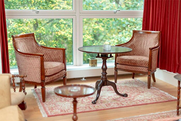 2 Bedroom Apartment For Sale In South Oswald Road, Edinburgh, EH9