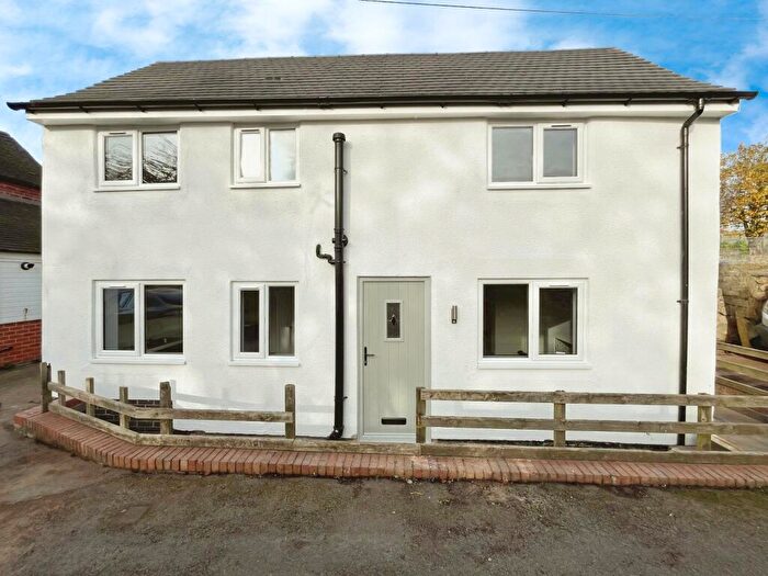 2 Bedroom Detached House To Rent In Dalston Road, Swadlincote, Newhall, DE11