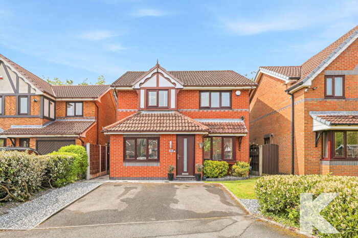 4 Bedroom Detached House For Sale In Winslade Close, Watersheddings Oldham, OL4