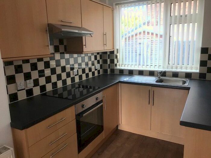 2 Bedroom Semi-Detached House To Rent In Vaughan Road, Hessle, HU13