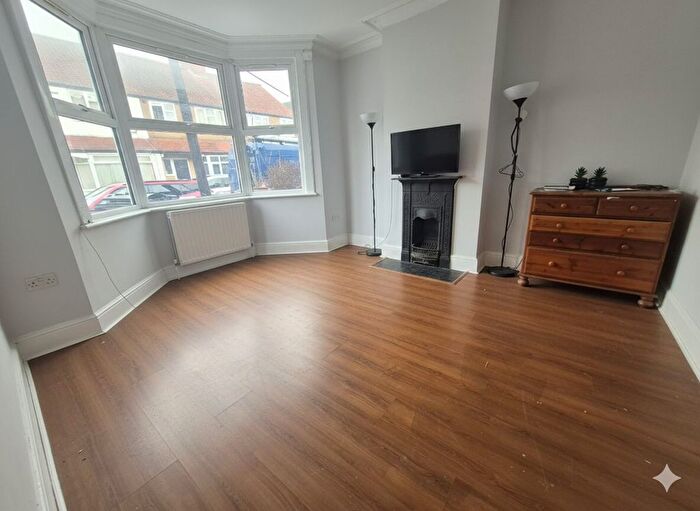 4 Bedroom Terraced House To Rent In Valentine Road, Harrow, HA2