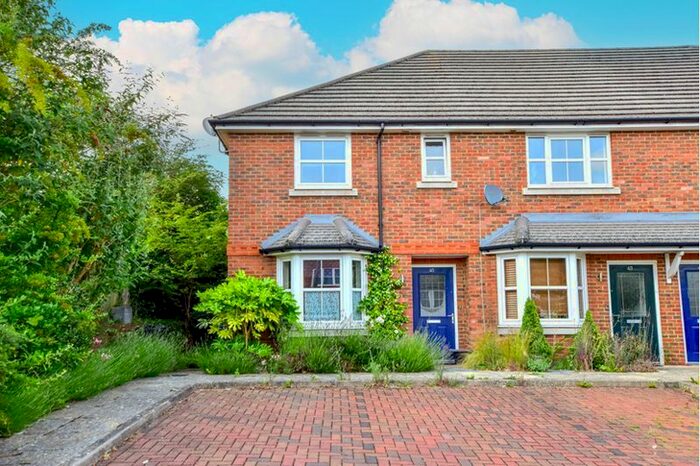 3 Bedroom Terraced House To Rent In Alma Road, Chesham, HP5