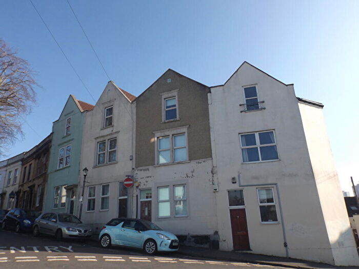 Flat To Rent In Southville, Bristol, BS3