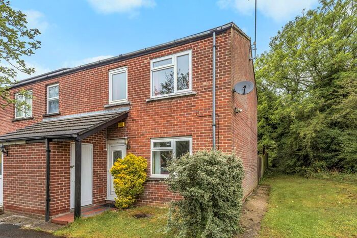 2 Bedroom End Of Terrace House To Rent In Abbots Wood, Headington, OX3