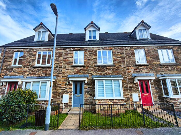 3 Bedroom Property To Rent In Poltair Road, Penryn, TR10