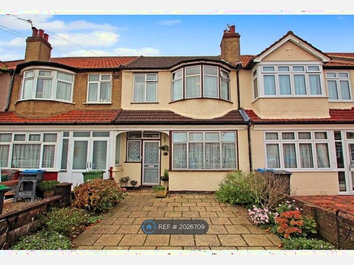 3 Bedroom Terraced House To Rent In Largewood Avenue, Surbiton, KT6
