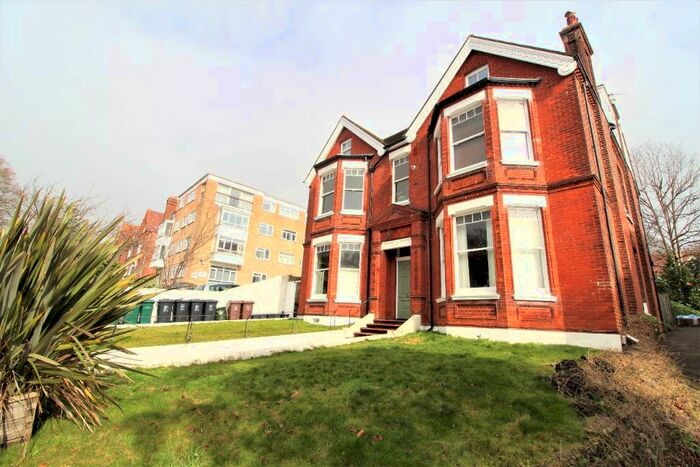 2 Bedroom Flat To Rent In Preston Park Avenue, Brighton, BN1