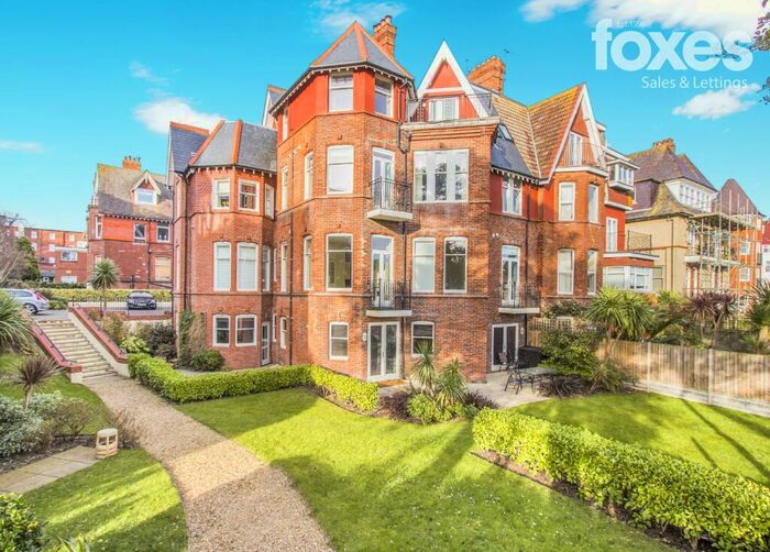 2 Bedroom Apartment To Rent In Pirbright House, West Cliff Gardens, Bournemouth, Dorset, BH2