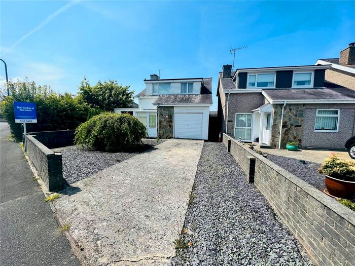 3 Bedroom Detached House For Sale In Ffordd Gwenllian, Nefyn, Pwllheli, Gwynedd, LL53