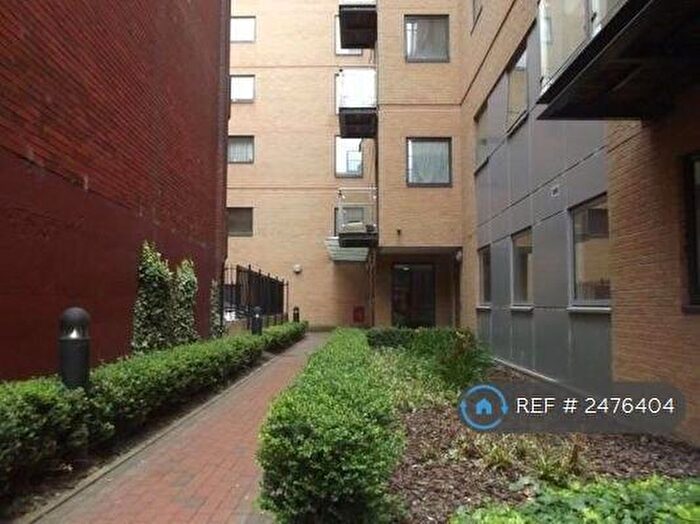 2 Bedroom Flat To Rent In Icon House, Reading, RG1
