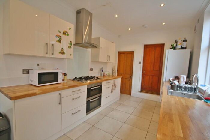 4 Bedroom Terraced House To Rent In Kirby Road, West End, Leicester, LE3