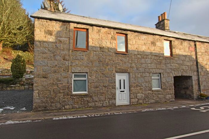 2 Bedroom Flat For Sale In Main Street, Kirkmichael, PH10
