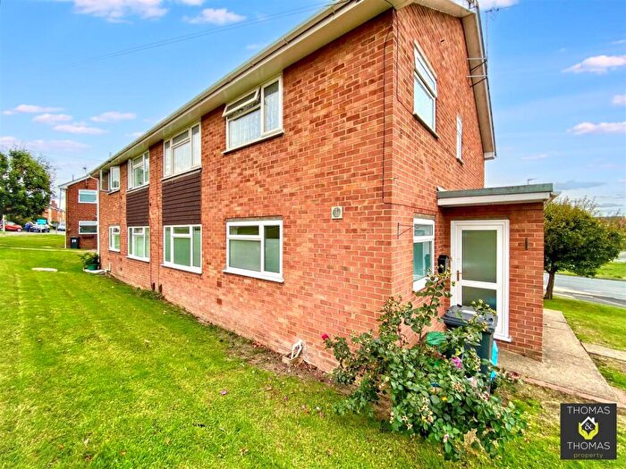 2 Bedroom Maisonette For Sale In Hendingham Close, Tuffley, GL4