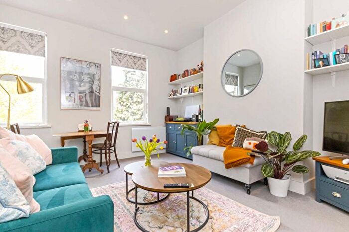 1 Bedroom Flat To Rent In Grange Road, Ealing, W5