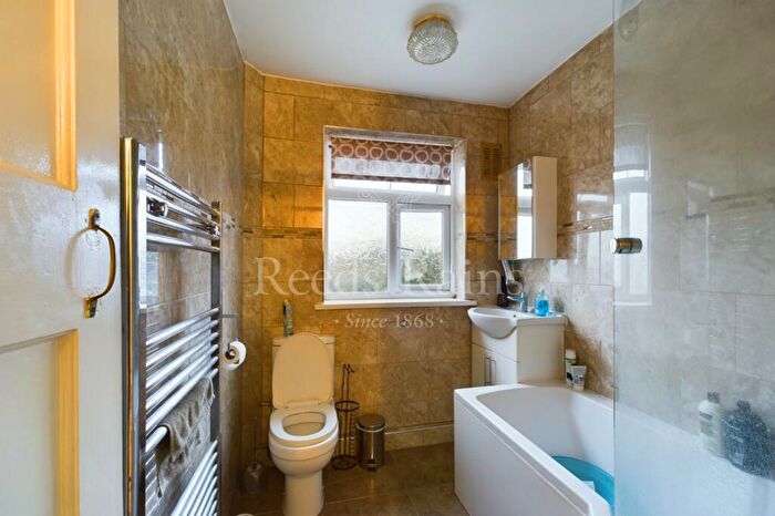 3 Bedroom Terraced House For Sale In Walkley Road, Dartford, Kent, DA1