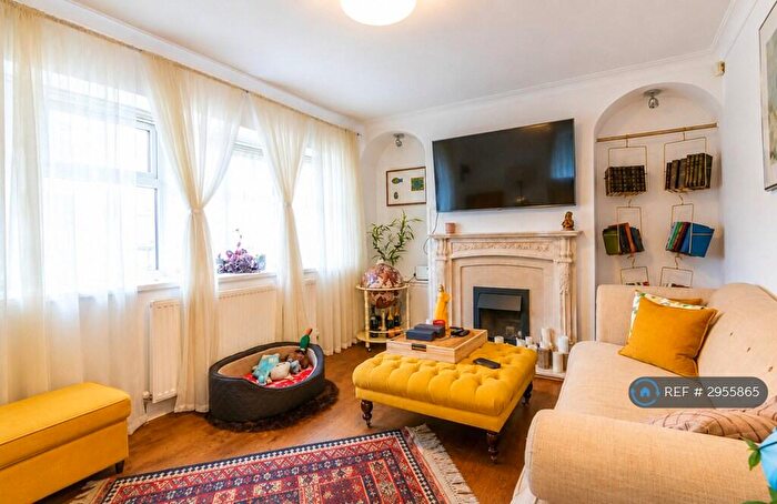 2 Bedroom Semi Detached House To Rent In Castle Road, Birmingham, B29