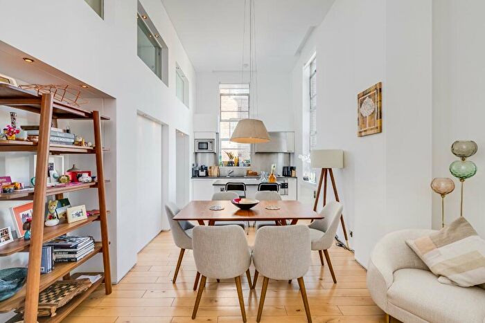 2 Bedroom Apartment To Rent In The Yoo Building, Hall Road, St John's Wood, NW8