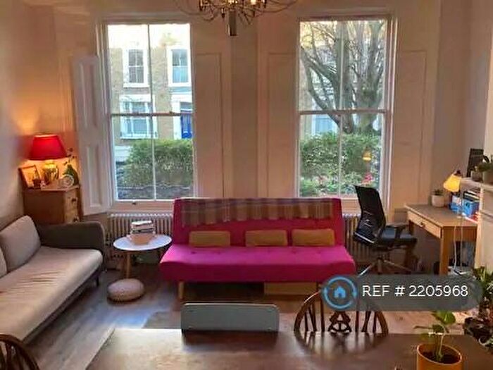 1 Bedroom Flat To Rent In Northchurch Road, London, N1