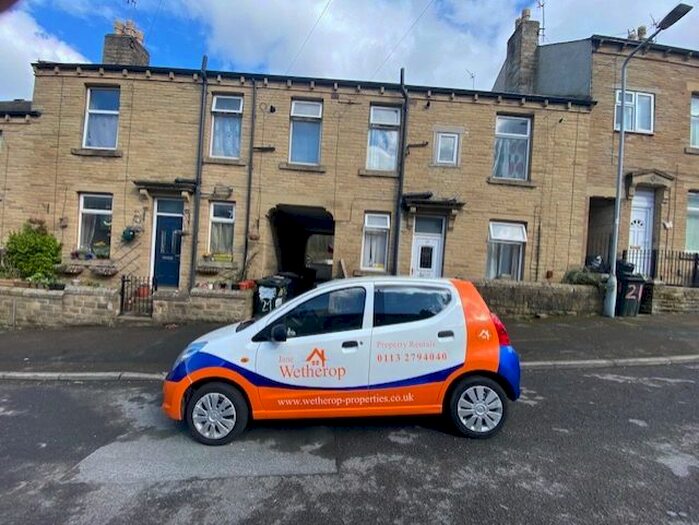 2 Bedroom Terraced House To Rent In Stamford Street, Bradford, BD4