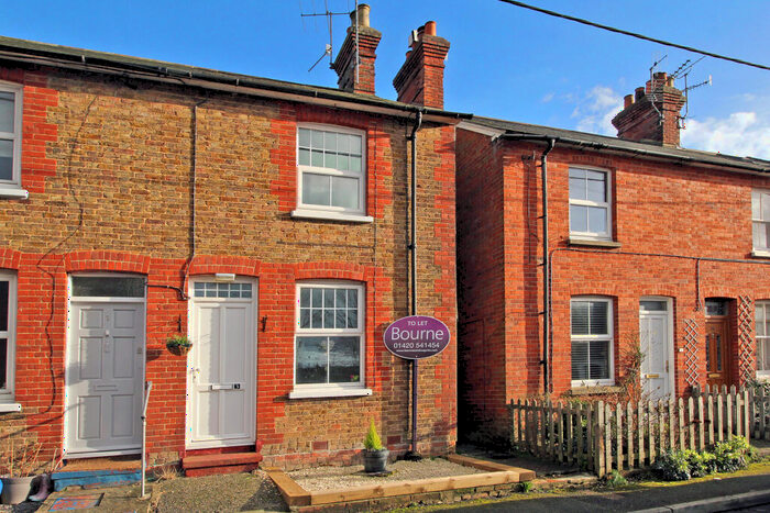 2 Bedroom End Of Terrace House To Rent In Upper Grove Road, Alton, Hampshire, GU34
