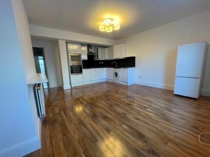 1 Bedroom Flat To Rent In Castle Hill, Reading, RG1