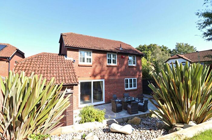 4 Bedroom Detached House For Sale In Firs Drive, Hedge End, SO30