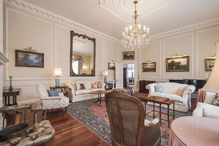 3 Bedroom Flat To Rent In Prince Consort Road, London, SW7