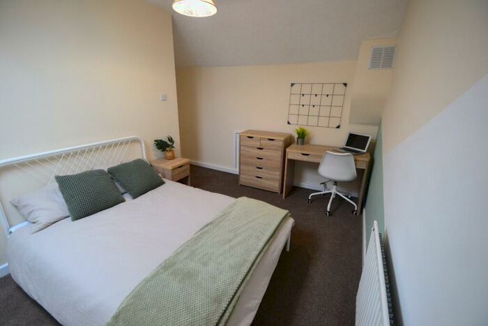 3 Bedroom Terraced House To Rent In Gladstone Street, Beeston, NG9