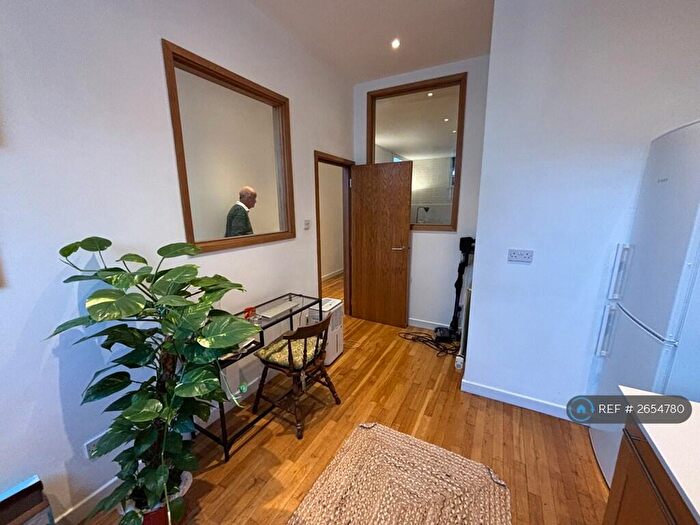 1 Bedroom Flat To Rent In Shelford Place, London, N16