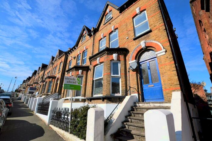 1 Bedroom Apartment To Rent In Waldegrave Road, London, SE19