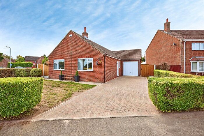 3 Bedroom Detached Bungalow For Sale In The Paddocks, Gedney, Spalding, PE12