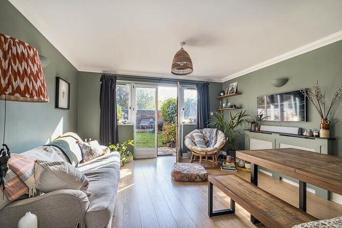 2 Bedroom Terraced House To Rent In Dawson Road, Kingston Upon Thames, KT1