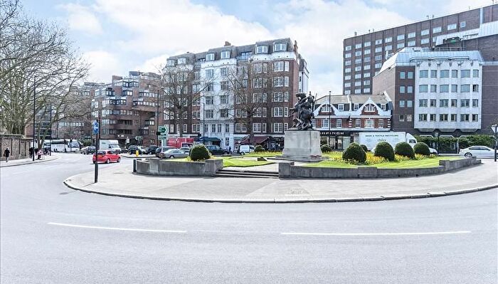 5 Bedroom Flat To Rent In Park Road, London, NW8