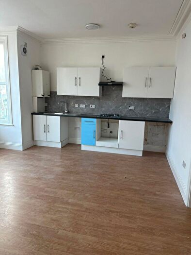 1 Bedroom Flat To Rent In Seaforth Road, Westcliff-on-sea, SS0