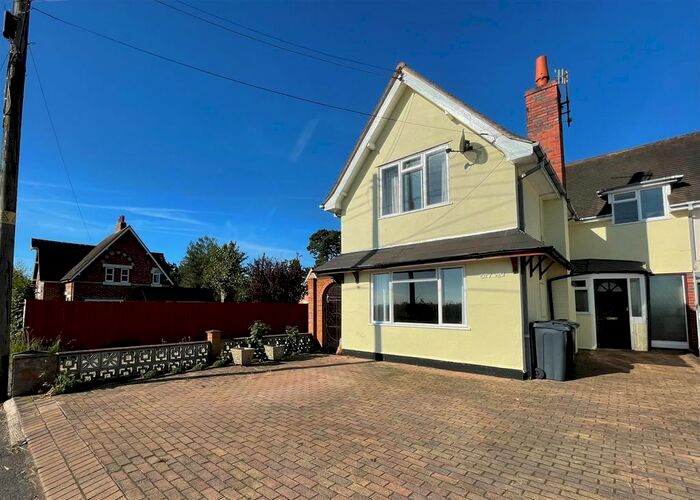 3 Bedroom Semi-Detached House For Sale In Crown East, Rushwick, Worcester, WR2