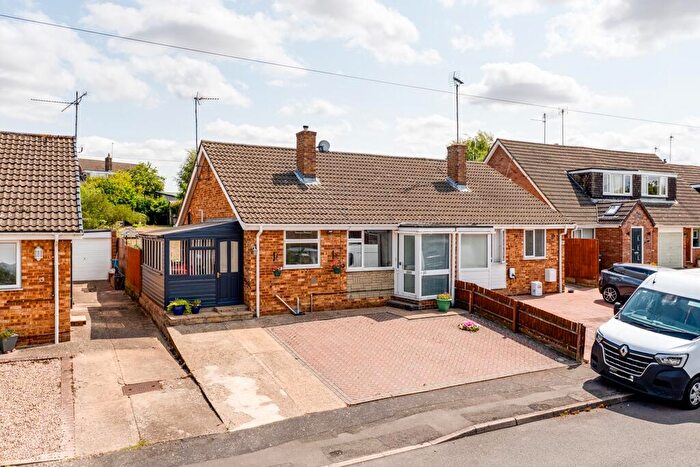 2 Bedroom Bungalow For Sale In Bedford Close, Barton Seagrave, NN15