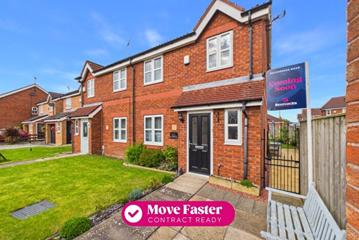 3 Bedroom Semi-Detached House For Sale In Easter Wood Close, Bransholme, Hull, HU7