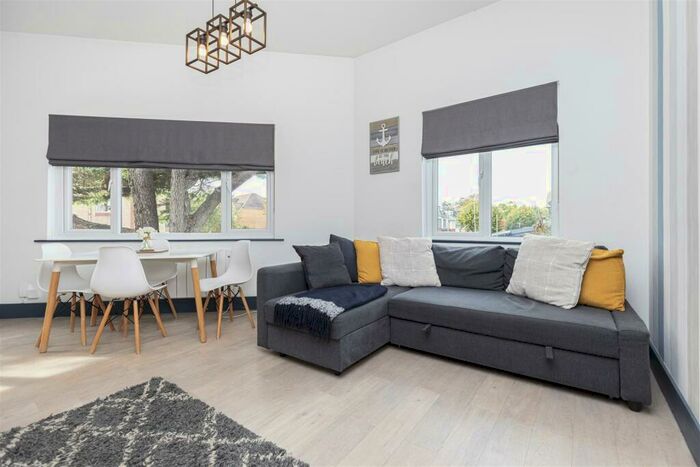 1 Bedroom Flat To Rent In Sea Road, Boscombe, Bournemouth, BH5