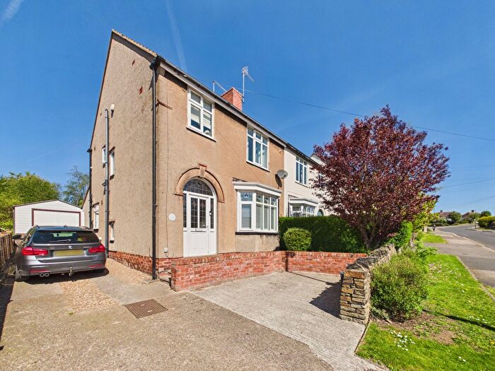 3 Bedroom Semi Detached House For Sale In Tapton View Road, Chesterfield, Derbyshire, S41