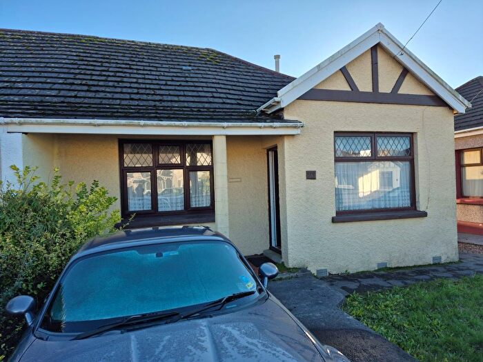2 Bedroom Bungalow For Sale In New Zealand Street, Llanelli, SA15