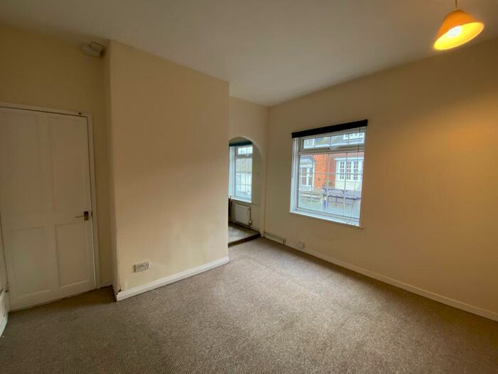 1 Bedroom Flat To Rent In High Street, Sileby, Loughborough, LE12