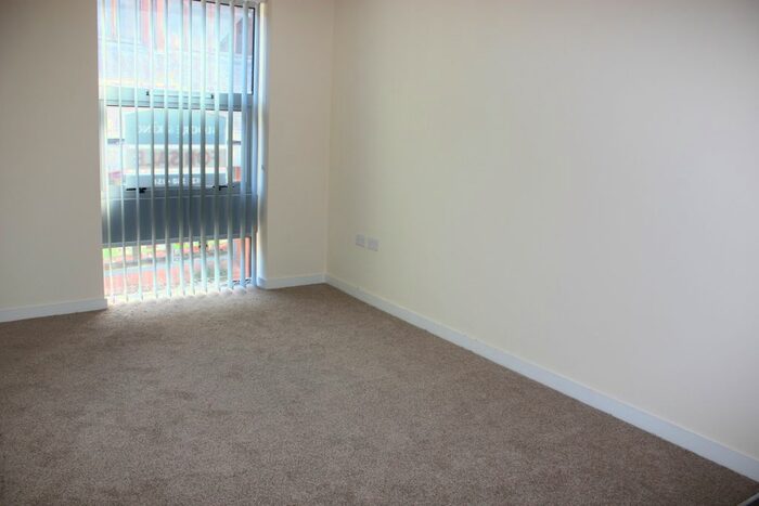 2 Bedroom Flat To Rent In Hagley Street, Halesowen B63